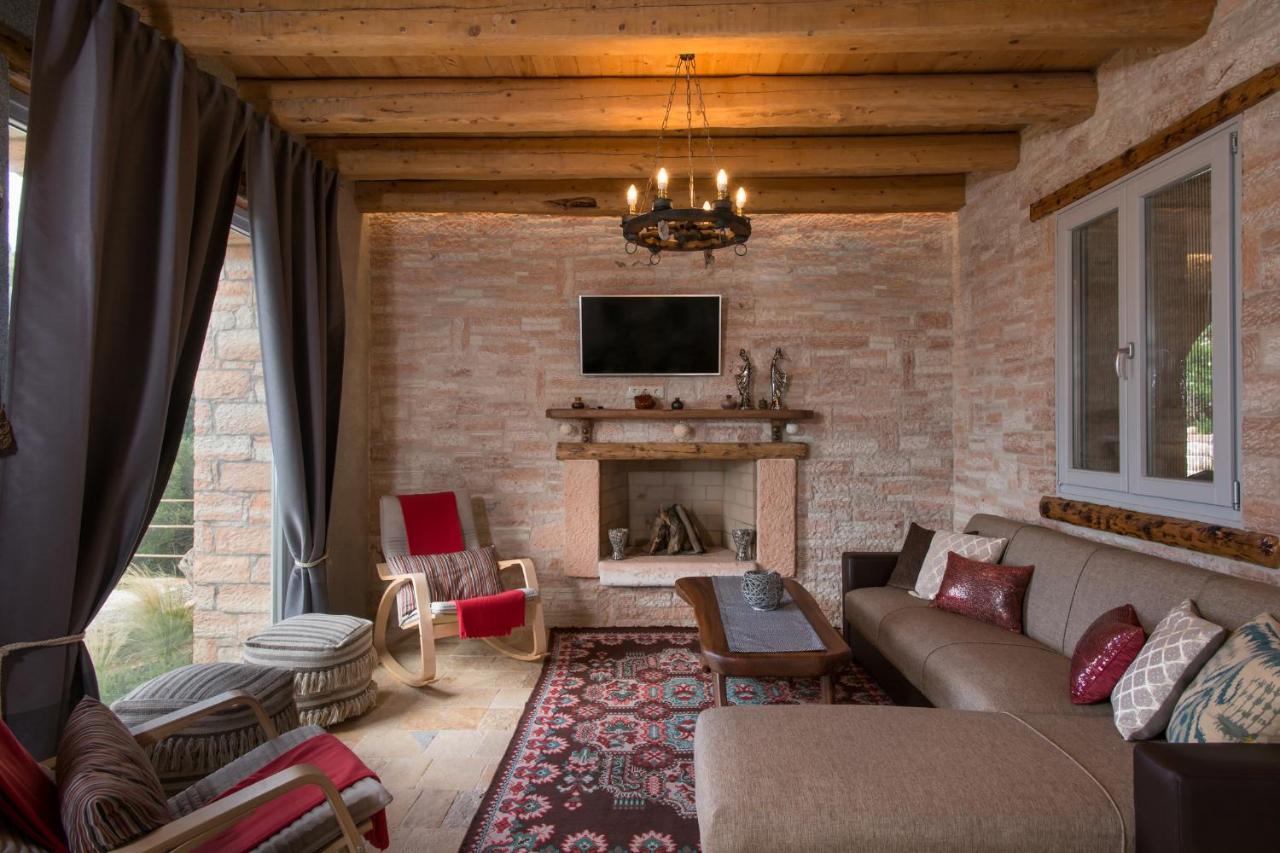 Sinium Luxury Villa Viggla Exterior foto